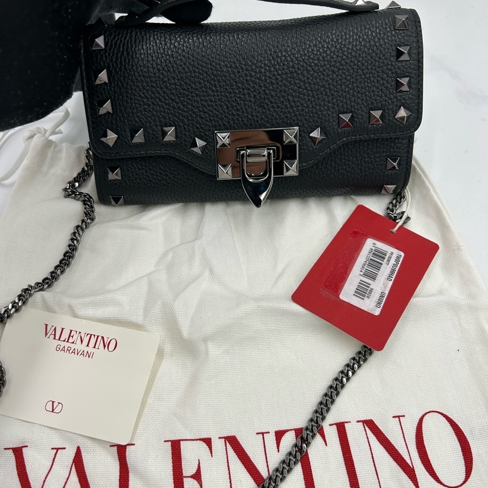 Women's Valentino Garavani rock stud, wallet on a chain made in Italy - Picture 6 of 14